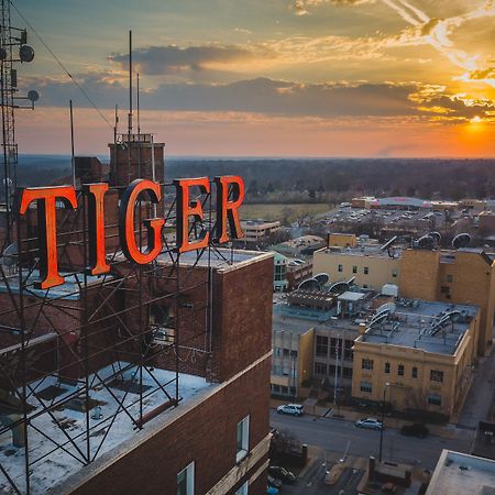 Voco The Tiger Hotel, Columbia, Mo By Ihg Экстерьер фото