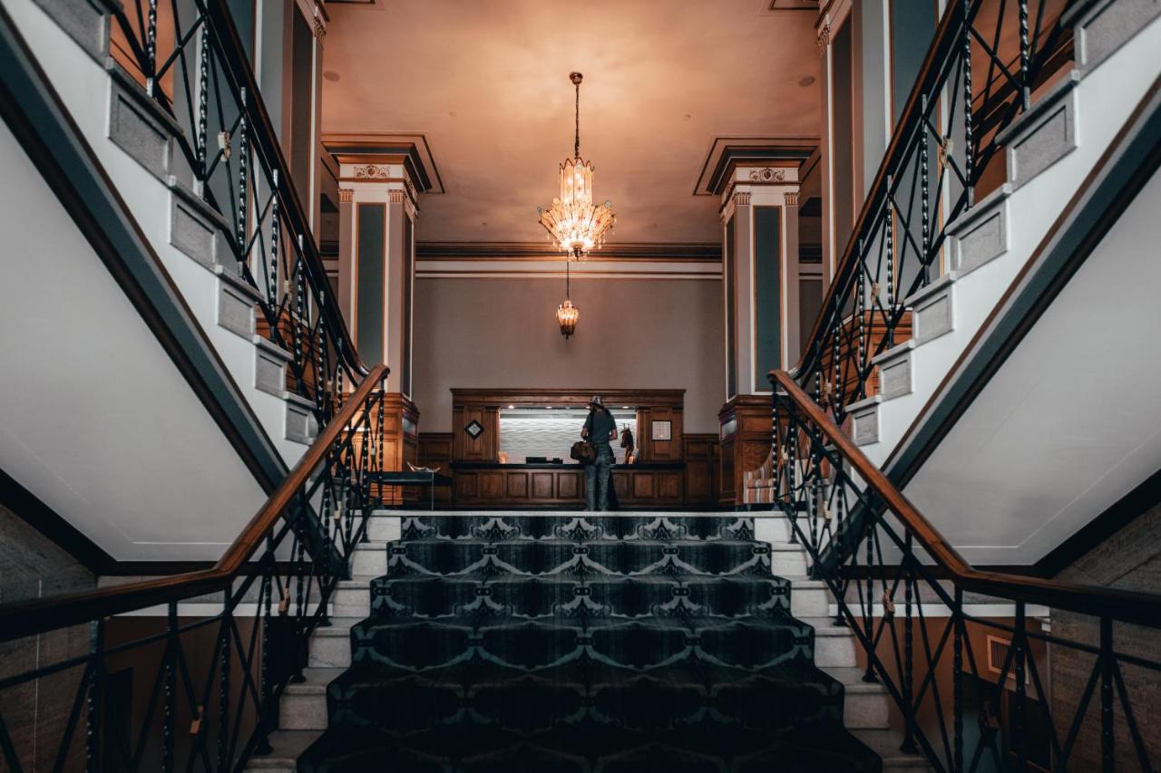 Voco The Tiger Hotel, Columbia, Mo By Ihg Экстерьер фото