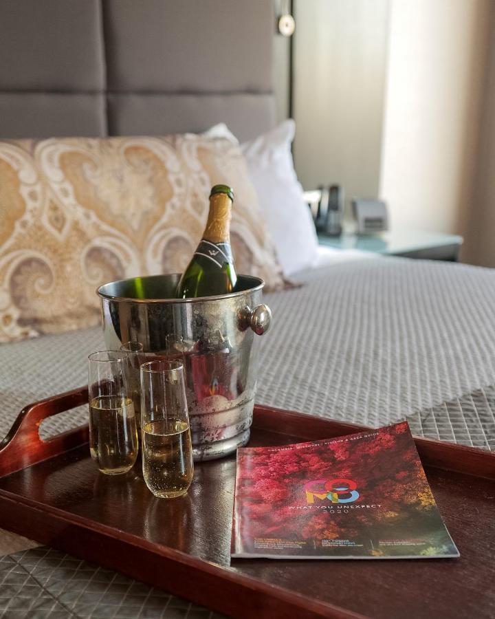 Voco The Tiger Hotel, Columbia, Mo By Ihg Экстерьер фото