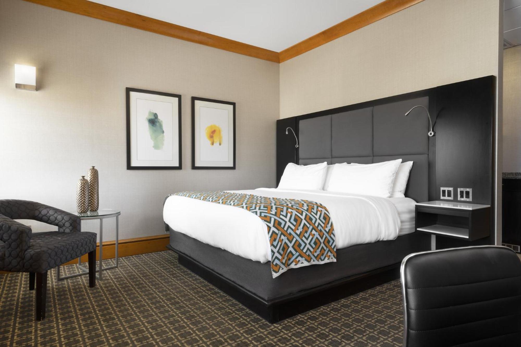 Voco The Tiger Hotel, Columbia, Mo By Ihg Экстерьер фото