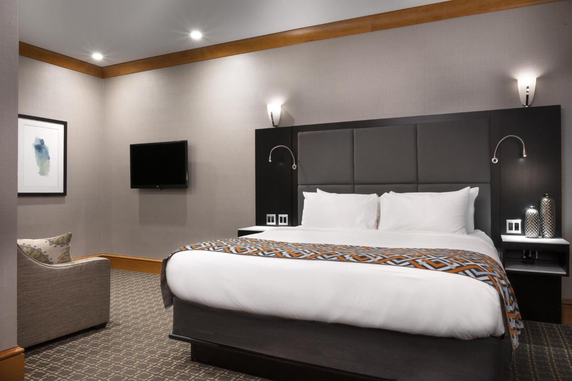 Voco The Tiger Hotel, Columbia, Mo By Ihg Экстерьер фото